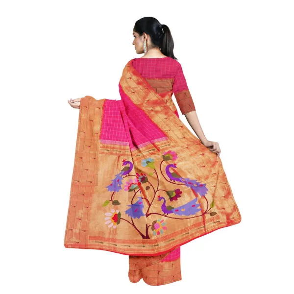 Pink Colour  Triple Muniya Paithani Silk Saree With Checks Design And Beautiful Peacock And Floral Design Pallu - Image 3