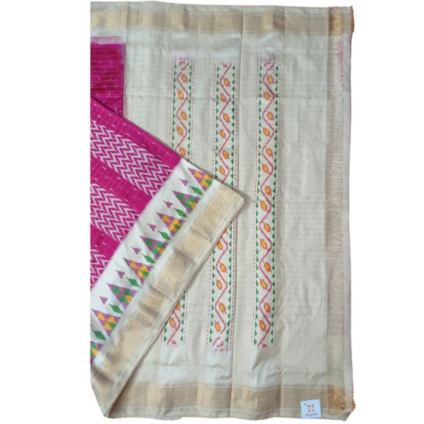 Off-white and pink colour double ikkat silk saree with beautiful temple border design - Image 2