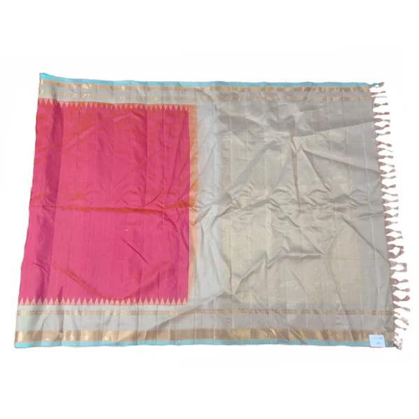 Pink and beige colour gadwal pattu silk saree with beautiful Temple border - Image 3