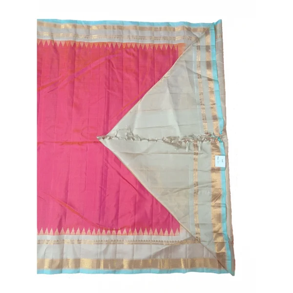 Pink and beige colour gadwal pattu silk saree with beautiful Temple border - Image 2