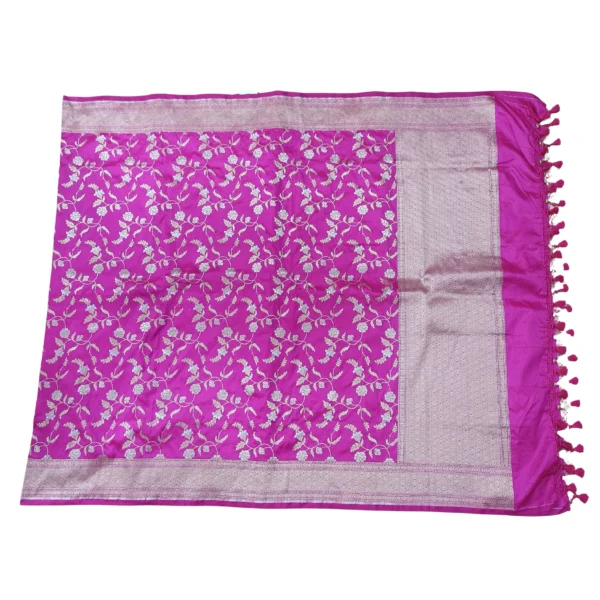 Pink colour banarasi dupatta with beautiful floral design