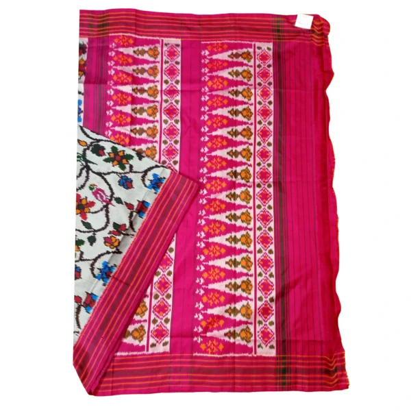 Off white and pink colour pochampally double ikkat silk saree - Image 2