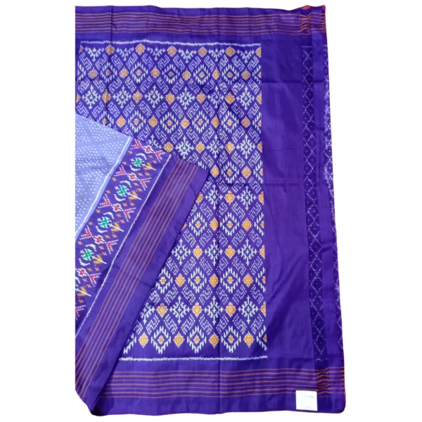 Purple colour pochampally double ikkat silk saree with beautiful patola design - Image 2