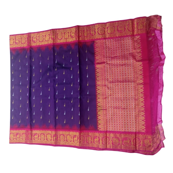 Purple colour gadwal silk dupatta with beautiful muniya design