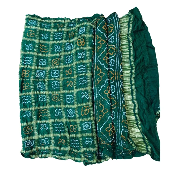 Green colour Garchola bandhani saree - Image 2
