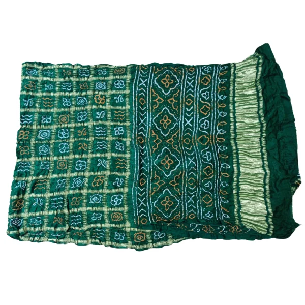 Green colour Garchola bandhani saree - Image 3